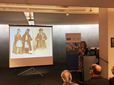 Alti Rodal giving the presentation of “Hasidism on Ukrainian Lands: Social Aspects and Teachings”, Jewish Community Library, San Francisco, November 19, 2017.
