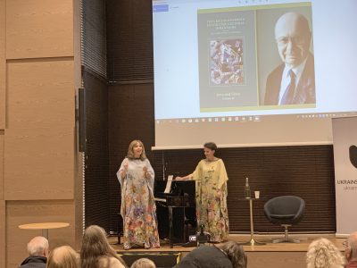 Nataliya Pasichnyk, Director, Ukrainska Institutet i Sverge (left) at musical presentation with classical singer Olha Pasichnyk. 