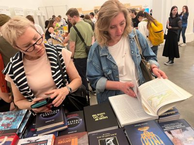Numerous visitors to the UJE booth during Book Arsenal, 29 May–1 June 2025, Mystetskyi Arsenal National Art and Culture Museum Complex, Kyiv.