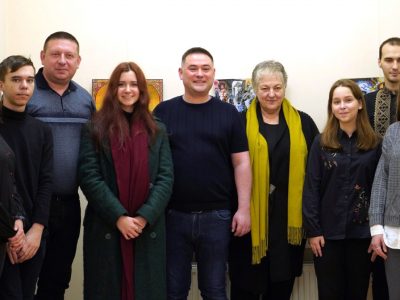 After the event: together with the participants of the All-Ukrainian Children's Drawing Competition "Ukrainian-Jewish Encounter: A Look into the Future, 2023." Sholem Aleichem Museum. 3 February 2024, Kyiv.