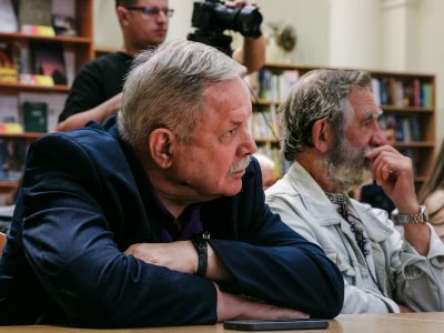 Мирослав Маринович — український громадський діяч, правозахисник, колишній радянський дисидент, багаторічний проректор Українського католицького університету у Львові, член-засновник Української Гельсінської групи.