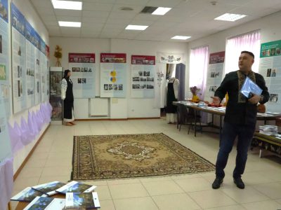 Владислав Гриневич, регіональний менеджер UJE в Україні, розповідає про діяльність організації та її основні проєкти. Канівський Центр Культури і Мистецтв, 29 вересня 2025 р.