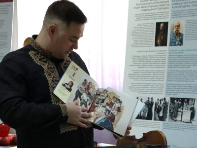 Vladyslav Hrynevych, Jr., UJE's regional manager in Ukraine, discusses the organization's activities and key projects. Kaniv Culture and Arts Center, 29 September 2025.