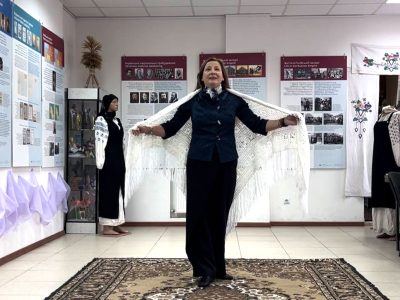 Рита Лаврентьєва, директорка Канівського Центру культури і мистецтв, виконала пісню «Чарівна скрипка». Центр Культури і Мистецтв, 29 вересня 2025 р.