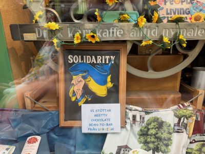 Storefront in Gothenburg shows solidarity with Ukraine. 