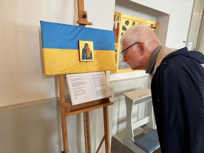 Gothenburg’s main cathedral displays a prayer in solidarity with Ukraine.