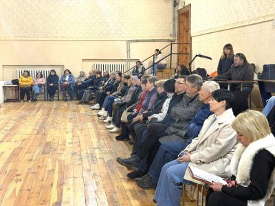 During and immediately after the exhibition's opening ceremony in the large hall of the Radomyshl Town Council's Department for Culture and Tourism. 27 April 2026.