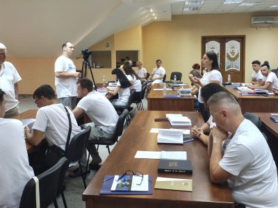 Participants of the Verba Magistri International Methodology Lab Summer School asking questions about "Babyn Yar: History and Memory" and sharing their thoughts on the tragedy of Babyn Yar. Uzhhorod, 1 August 2024.