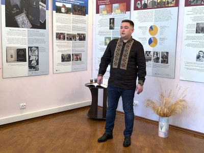 Vladyslav Hrynevych, Jr., UJE's regional manager in Ukraine, talks about the organization's activities and the exhibition "A Journey Through the Ukrainian-Jewish Encounter: From Antiquity to 1939," Zhytomyr Regional Literary Museum, 28 January 2026.